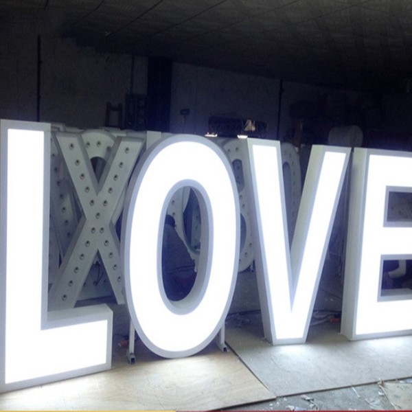 鐵皮烤漆平面發(fā)光字 鐵皮烤漆平面發(fā)光字