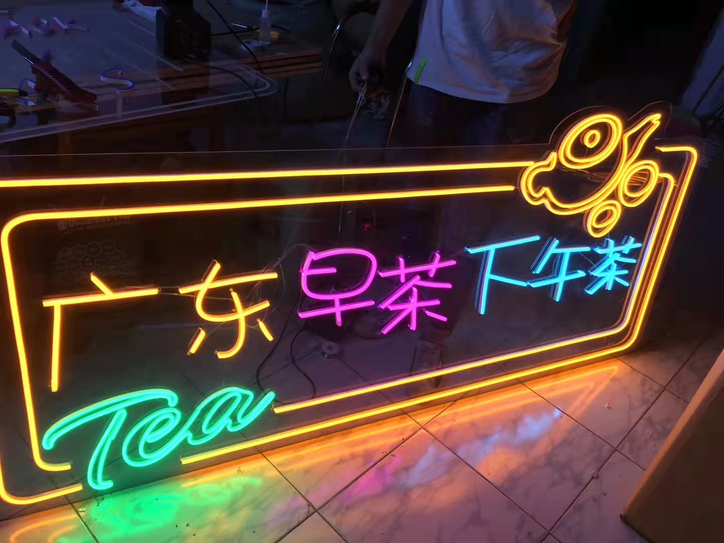 門楣廣告發(fā)光字