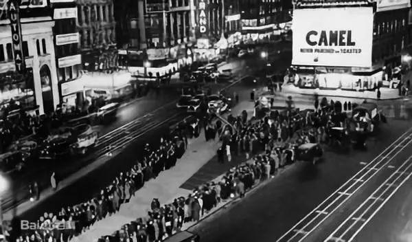 最賺錢的高樓大廈立面：紐約時(shí)代場地發(fā)光二級(jí)管屏的前世今生4