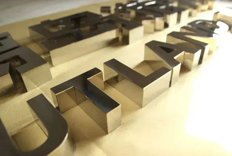 最小能做多大？6種慣用發(fā)光字可制作長度匯總3