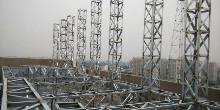 巨型樓宇發(fā)光字如何提升抗臺風能力3