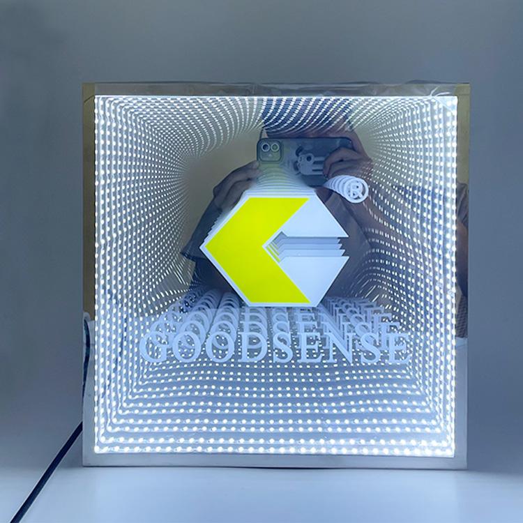 有了半透鏡，標(biāo)識(shí)鏤空燈箱也能擁有立體感2