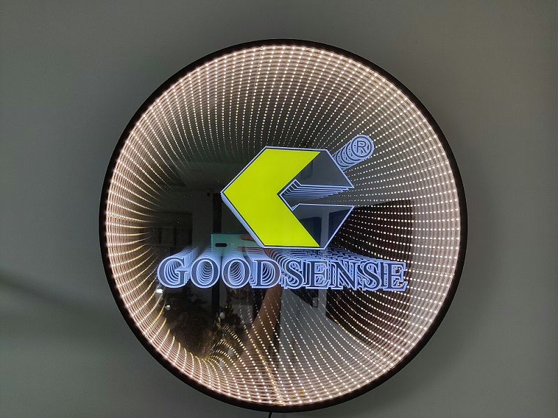 有了半透鏡，標(biāo)識(shí)燈箱也能擁有立體感5