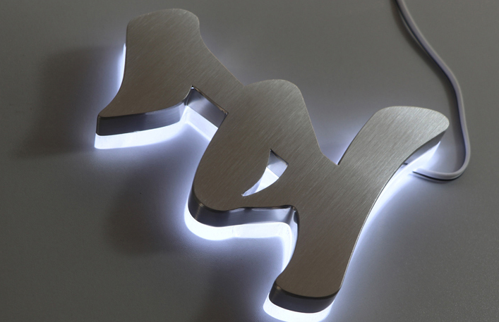 招牌發(fā)光字如何抉擇符合自己商店裝潢格調(diào)的燈光色溫？9